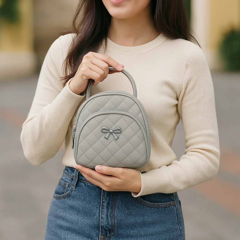 Mini Morral con Lazo Metálico – Estilo Femenino y Moderno