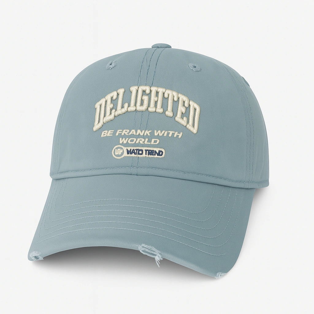GORRO UNISEX CON DISEÑO BORDADO “DELIGHTED”