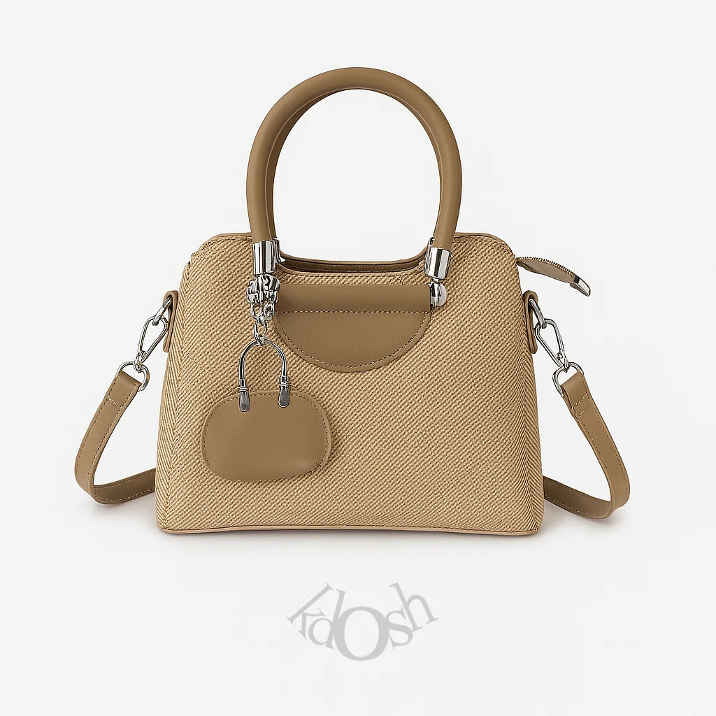 Cartera Texturizada con Llavero Chic