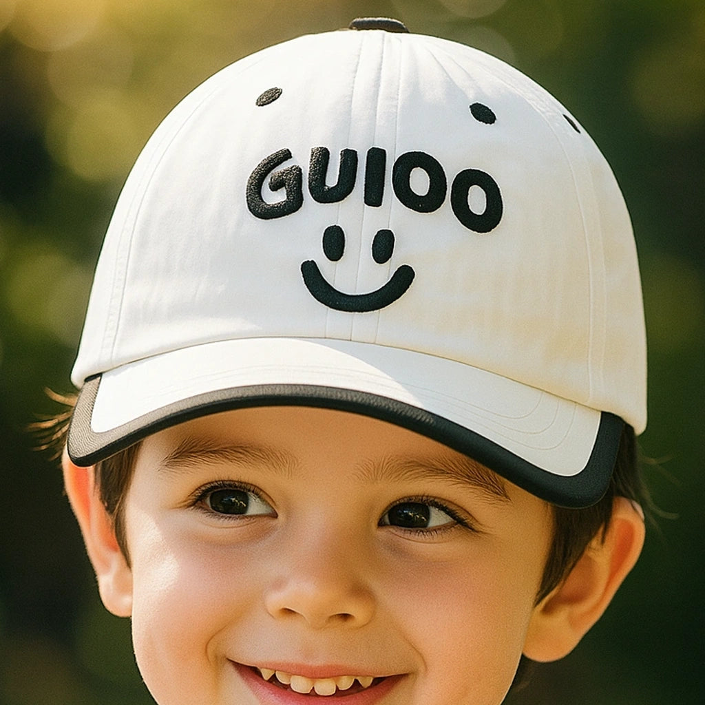 GORRA UNISEX CON DISEÑO 3D “GUIOO”