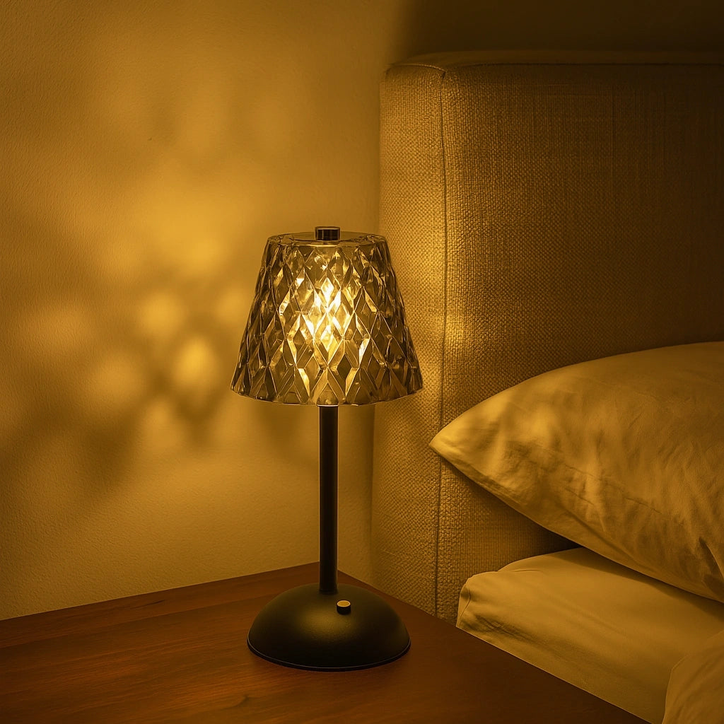 LÁMPARA DE MESA DE NOCHE CON DOBLE TONO DE LUZ – DISEÑO CRISTAL TALLADO