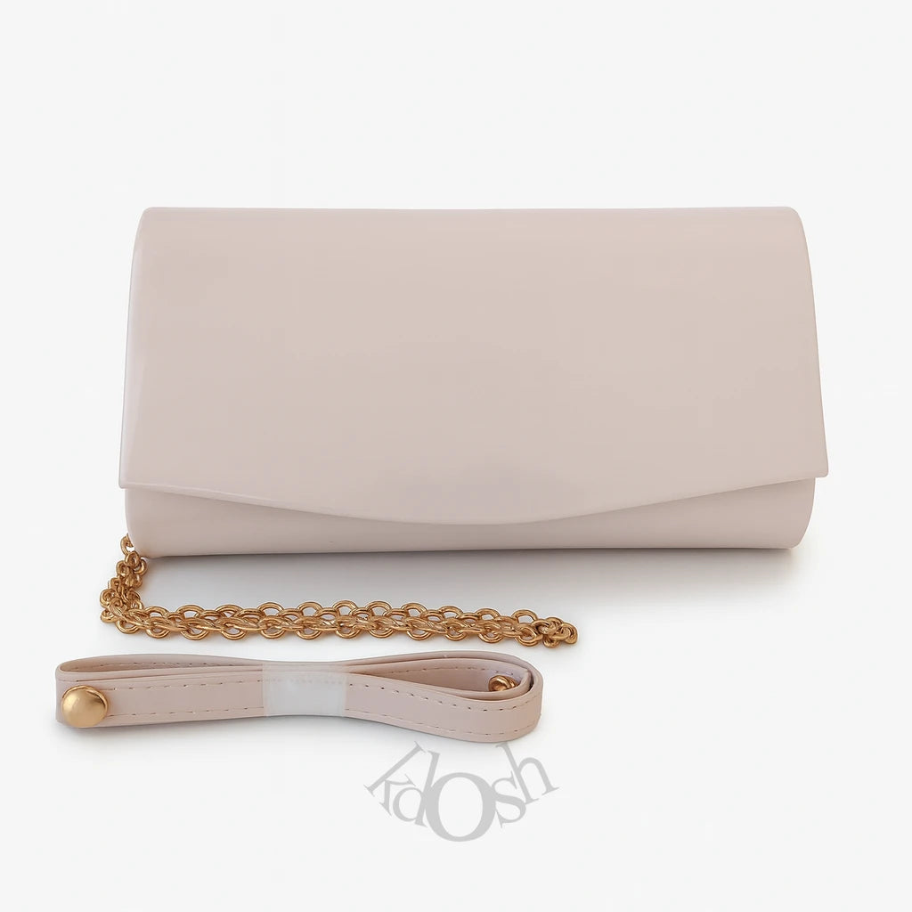 Vanite de Lujo en Charol Brillante – Elegancia Clásica y Versatilidad
