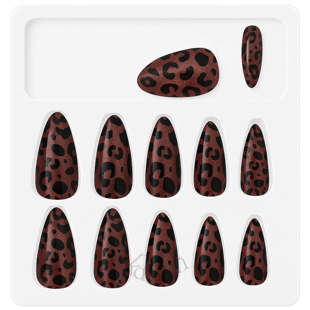 Uñas Postizas Animal Print – Estilo Salvaje con Brillo Gel (12 Piezas)