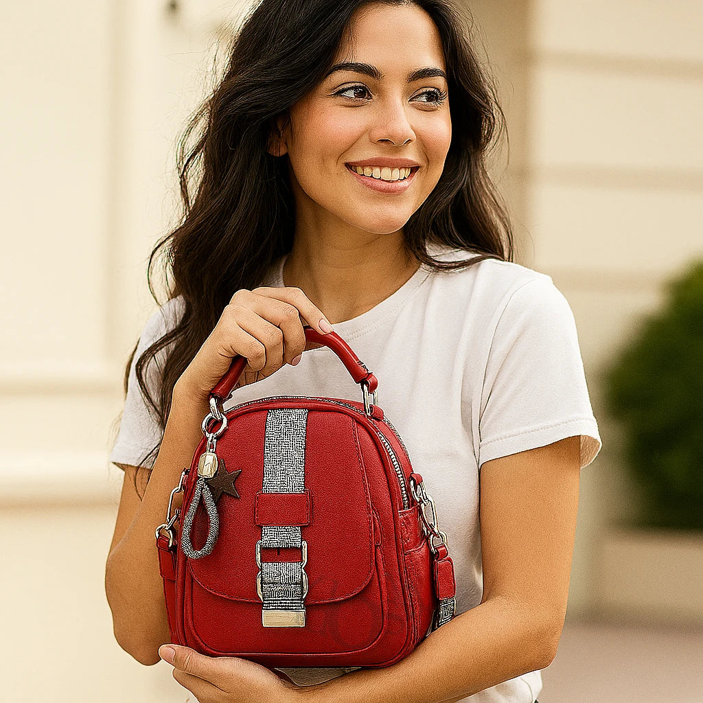 Mochila 3 en 1 con Estilo Urbano y Llavero – Versátil y Moderna