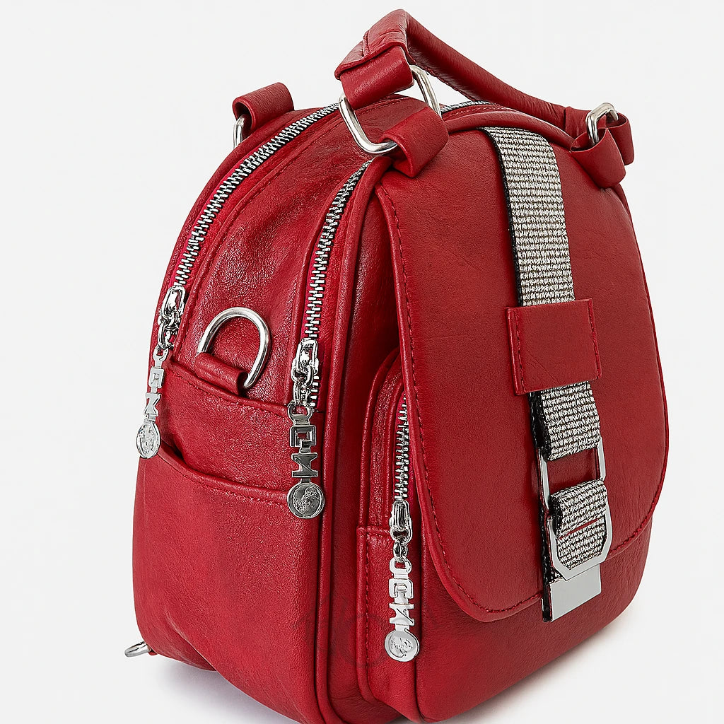 Mochila 3 en 1 con Estilo Urbano y Llavero – Versátil y Moderna