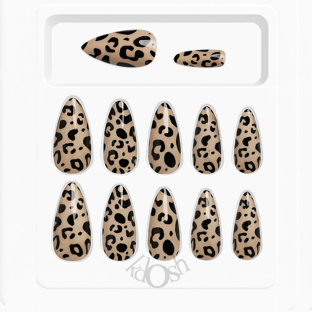Uñas Postizas Animal Print – Estilo Salvaje con Brillo Gel (12 Piezas)
