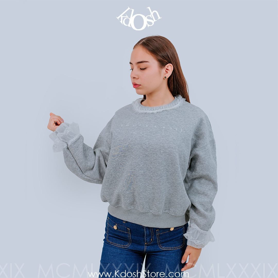 Chompa Solidarity con Detalles de Encaje - Diseño Sofisticado y Moderno