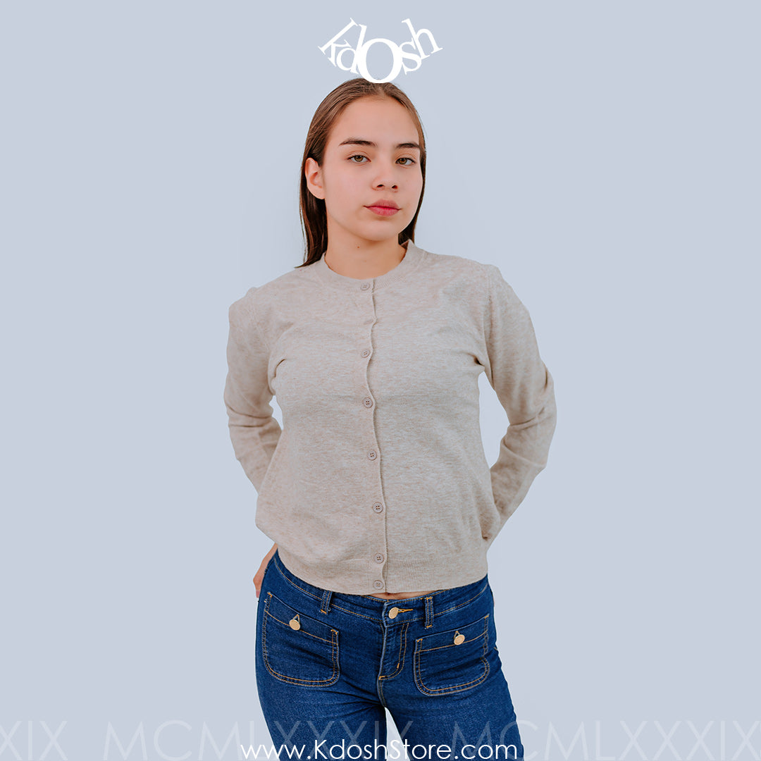 Chompa Con Botones – Estilo Clásico con un Toque Moderno