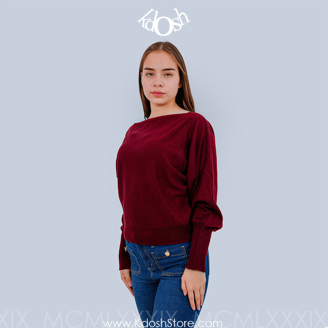 Chompa Off-Shoulder – Elegancia y Estilo con un Toque Atrevido