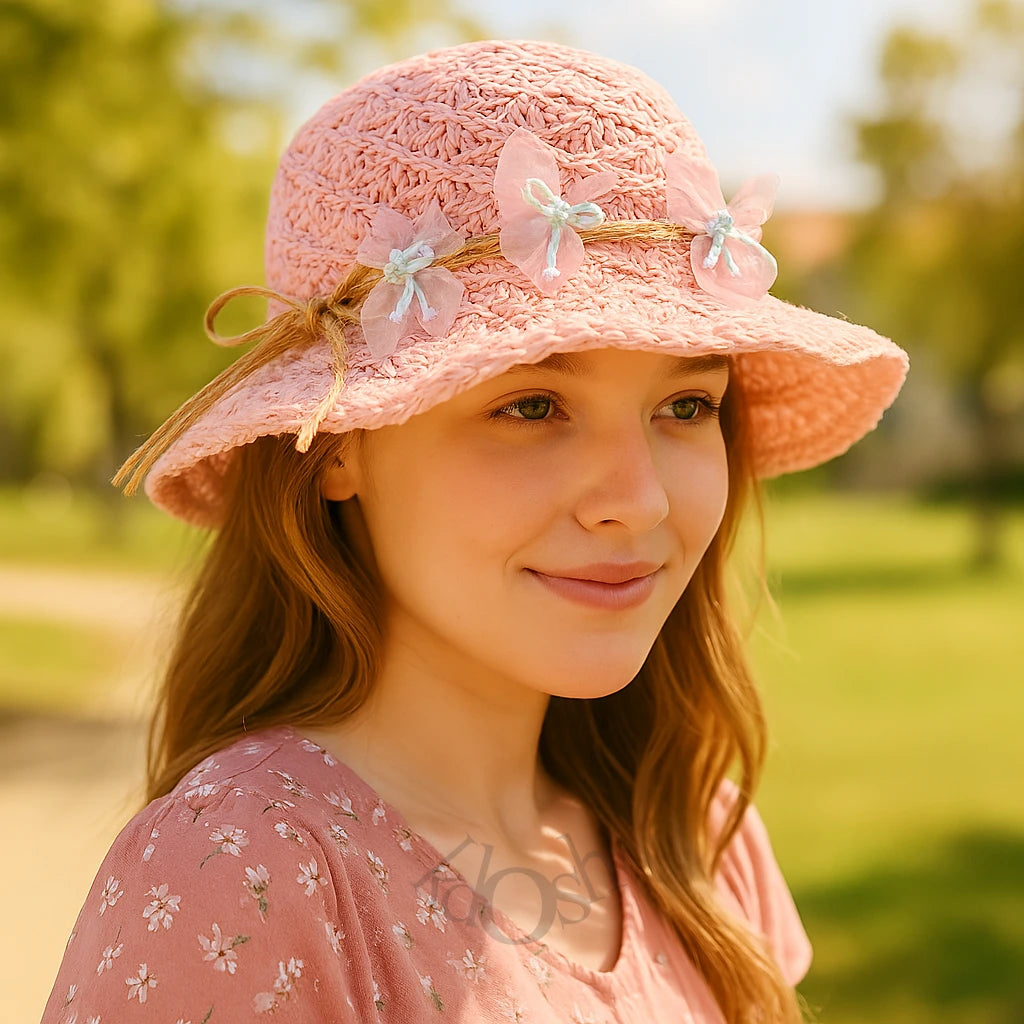 Sombrero para niñas con Detalles Florales