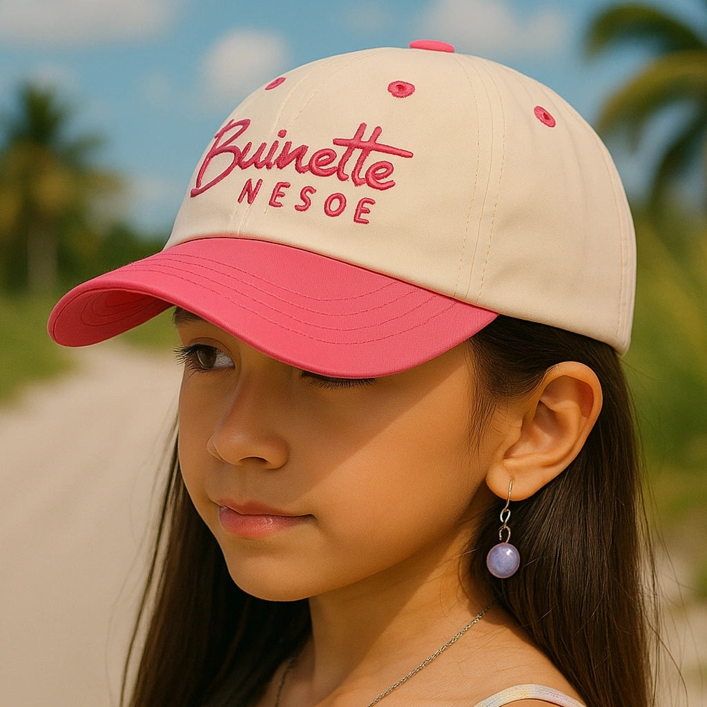 Gorra Infantil “Brunette NESOE” – Estilo Moderno y Protección Solar