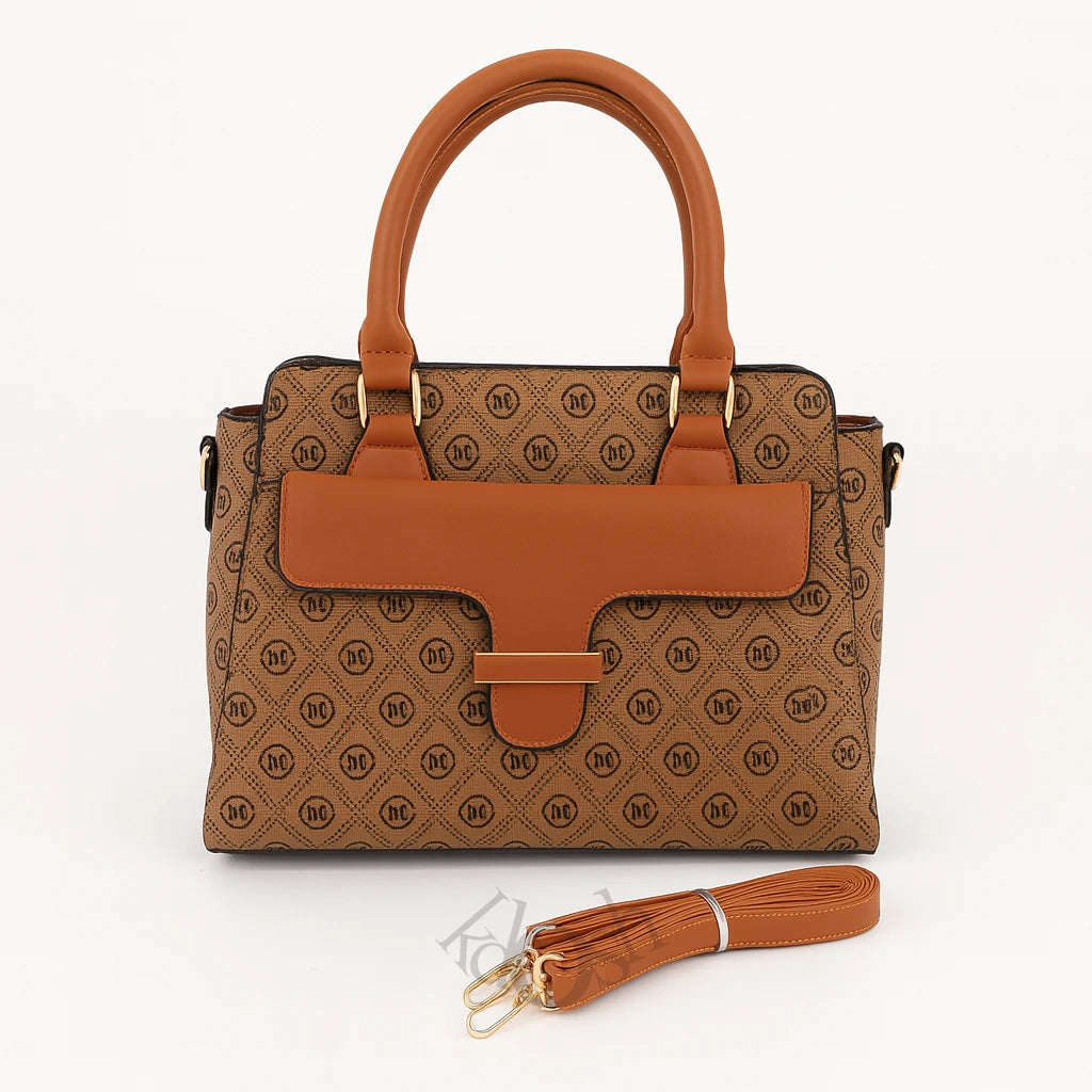 Cartera Estampada con Solapa Frontal – Elegancia Clásica