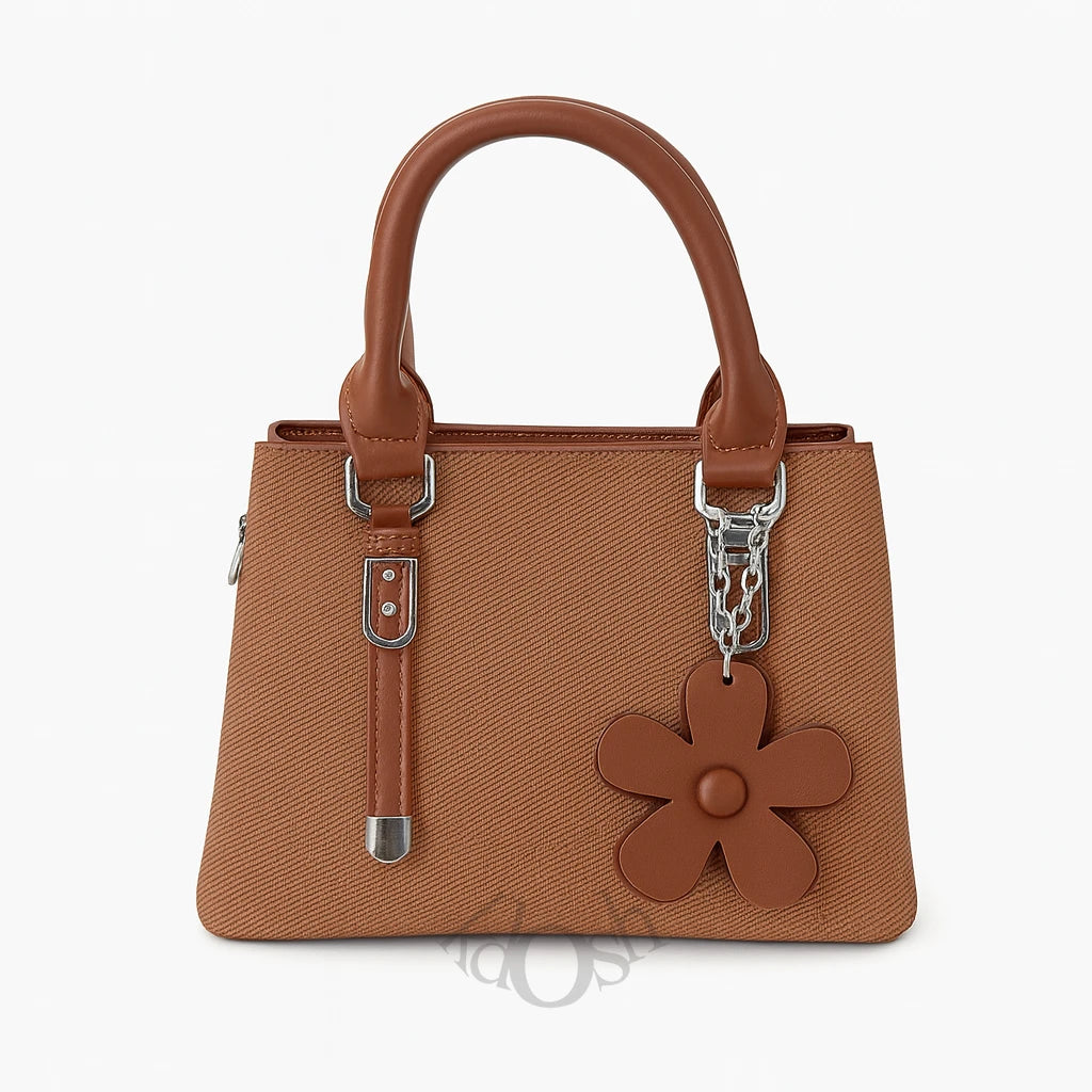 Cartera Texturizada con Llavero Floral – Chic y Versátil