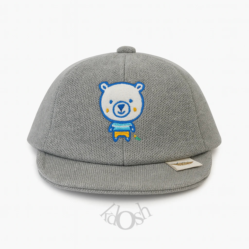 Gorro Infantil “Osito Aventurero” – Suavidad y Comodidad