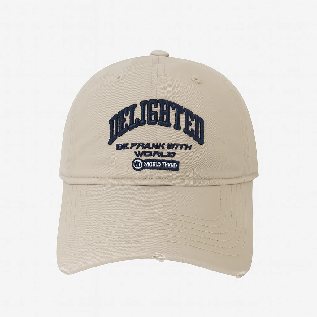 GORRO UNISEX CON DISEÑO BORDADO “DELIGHTED”