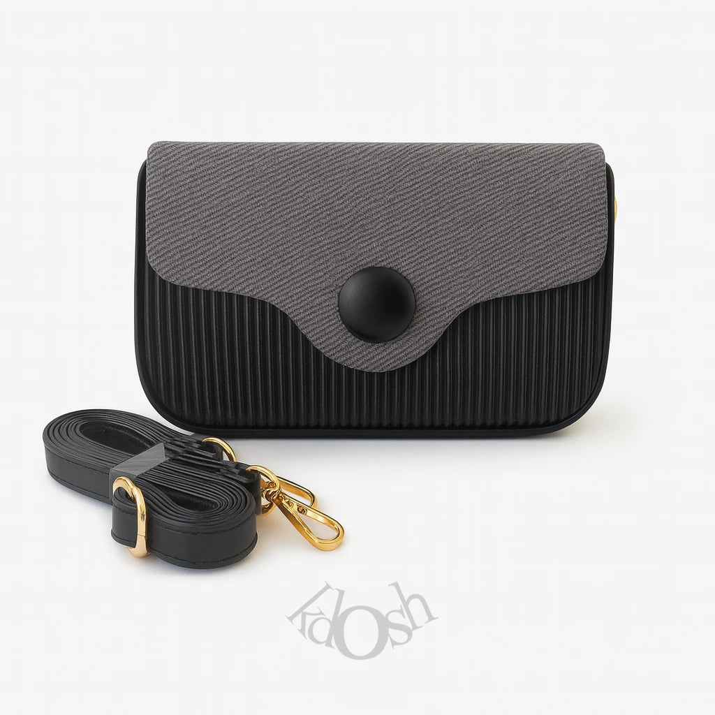 Cartera Bicolor con Combinación de Texturas – Diseño Chic y Versátil