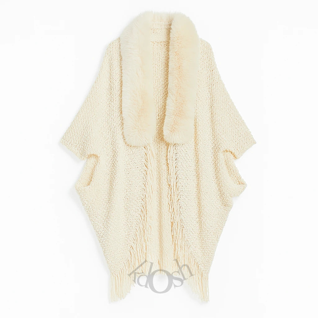 Poncho Suave con Flecos y Corte Abierto – Estilo Chic y Abrigo