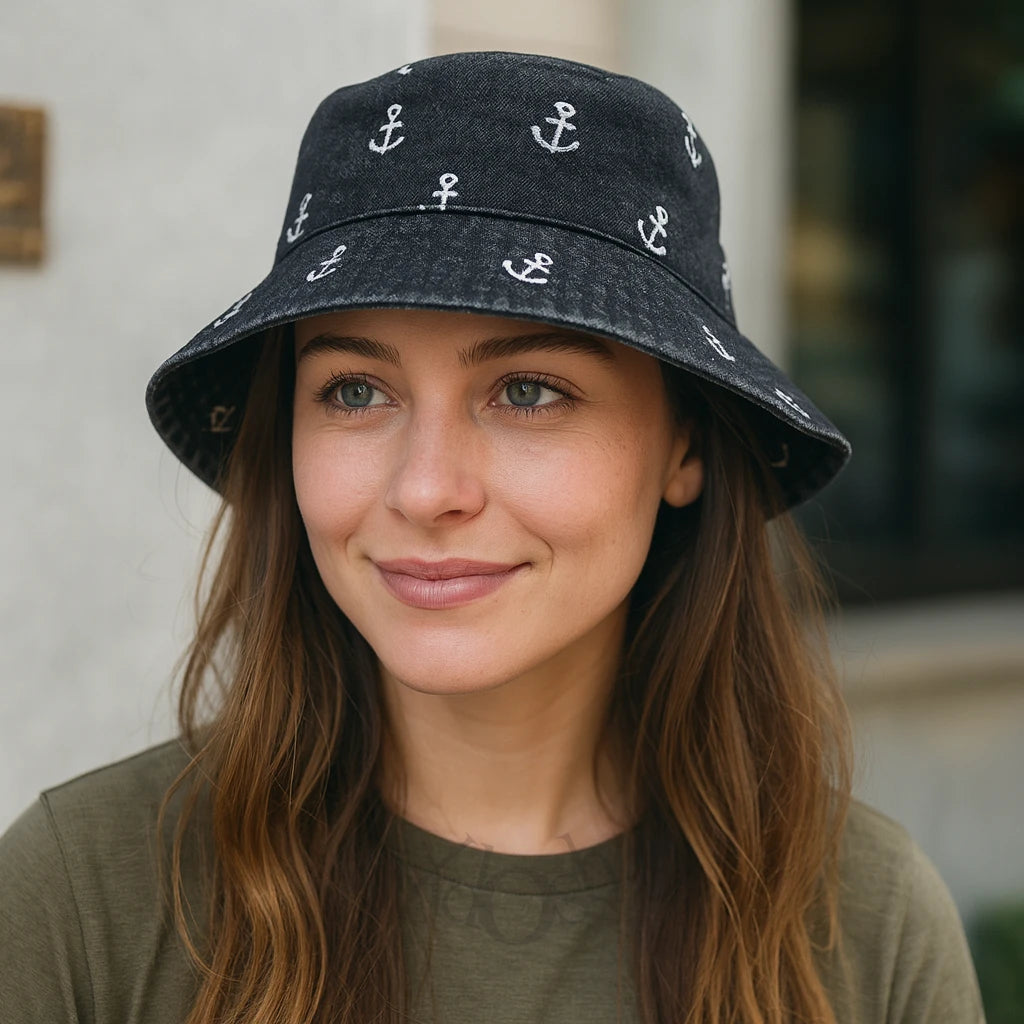 Sombrero Bucket Denim con Bordado Náutico – Estilo Fresco