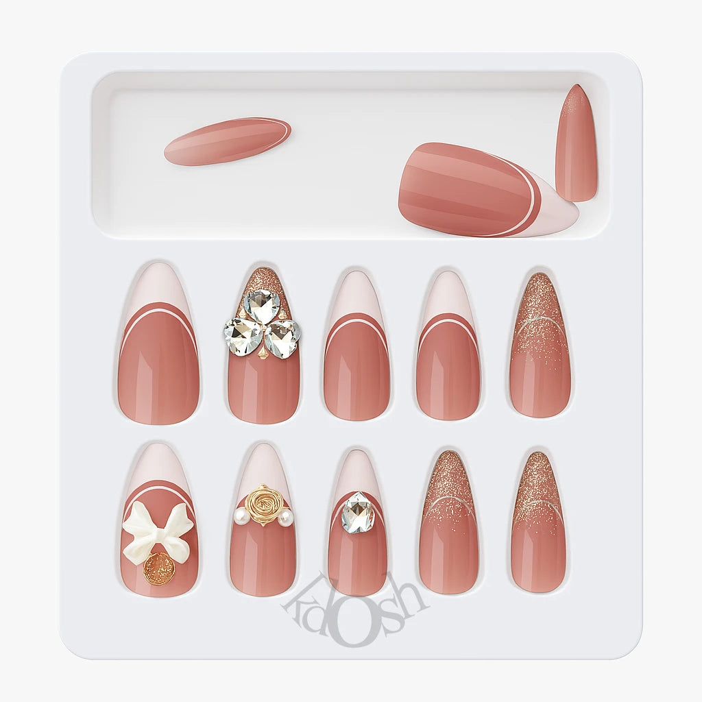 Uñas de Gel a Presión con Detalles de Lujo – Diamantes y Diseños Exclusivos