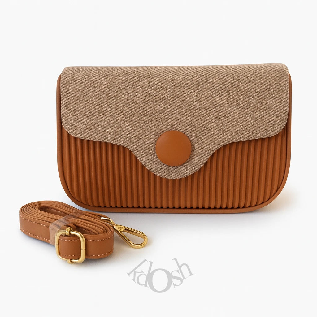 Cartera Bicolor con Combinación de Texturas – Diseño Chic y Versátil