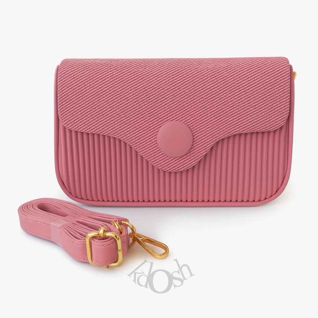Cartera Bicolor con Combinación de Texturas – Diseño Chic y Versátil