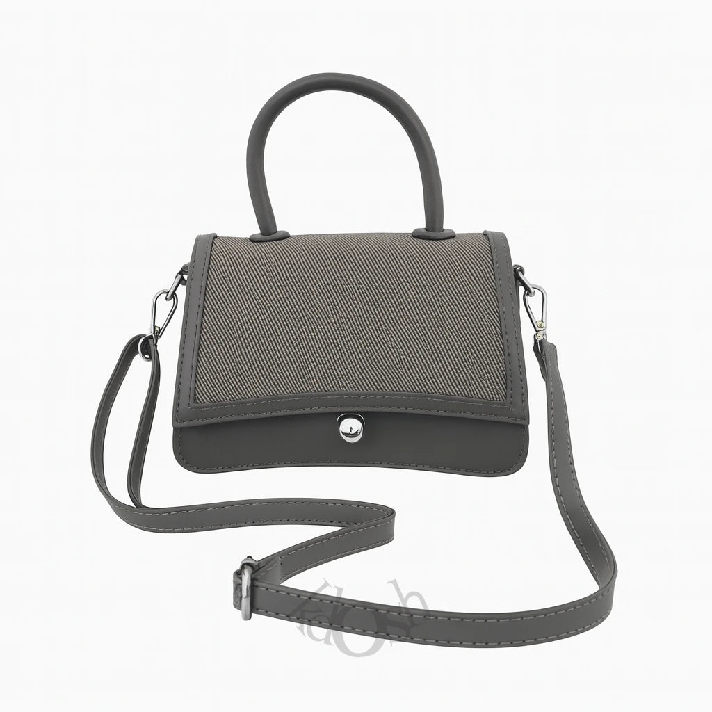 Cartera Elegante con Correa Desmontable – Versatilidad y Estilo