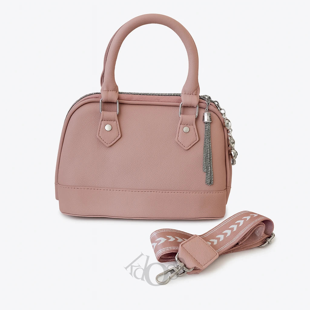 Cartera de Mano con Adorno Metálico – Estilo Minimalista y Sofisticado