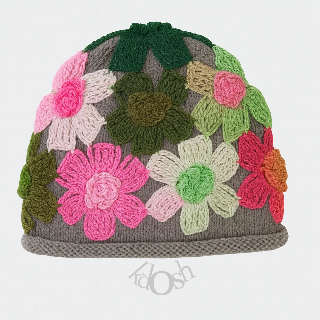Gorro de Punto con Flores 3D – Estilo Artesanal y Colorido