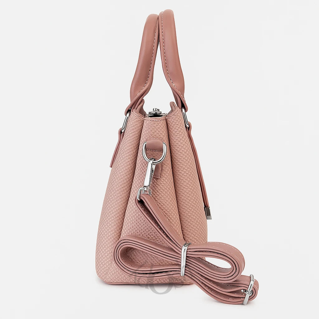 Cartera Texturizada con Llavero – Sofisticación y Versatilidad