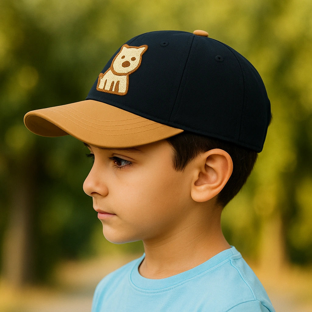Gorra Infantil con Bordado de Osito – Estilo y Protección para Peques con Personalidad