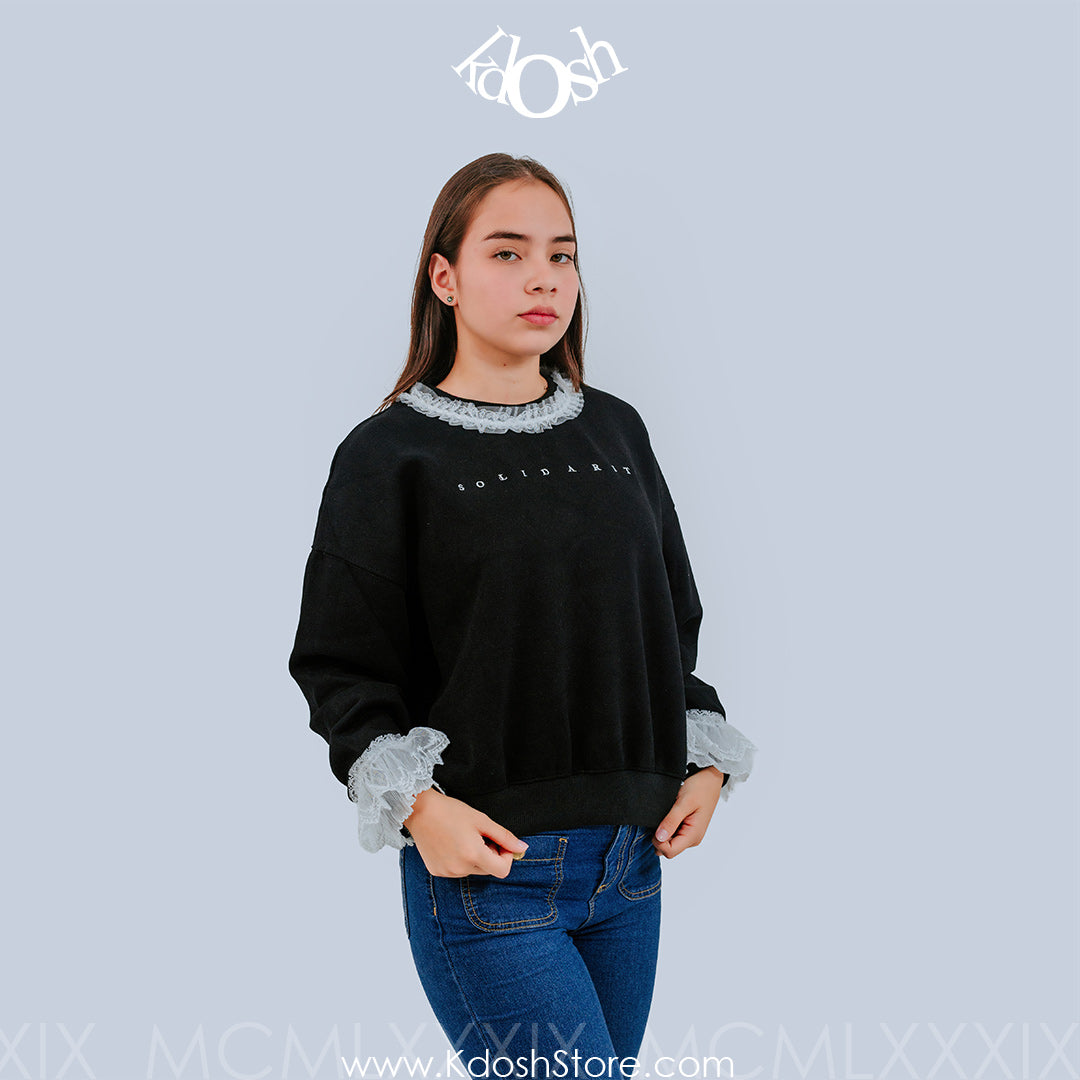Chompa Solidarity con Detalles de Encaje - Diseño Sofisticado y Moderno