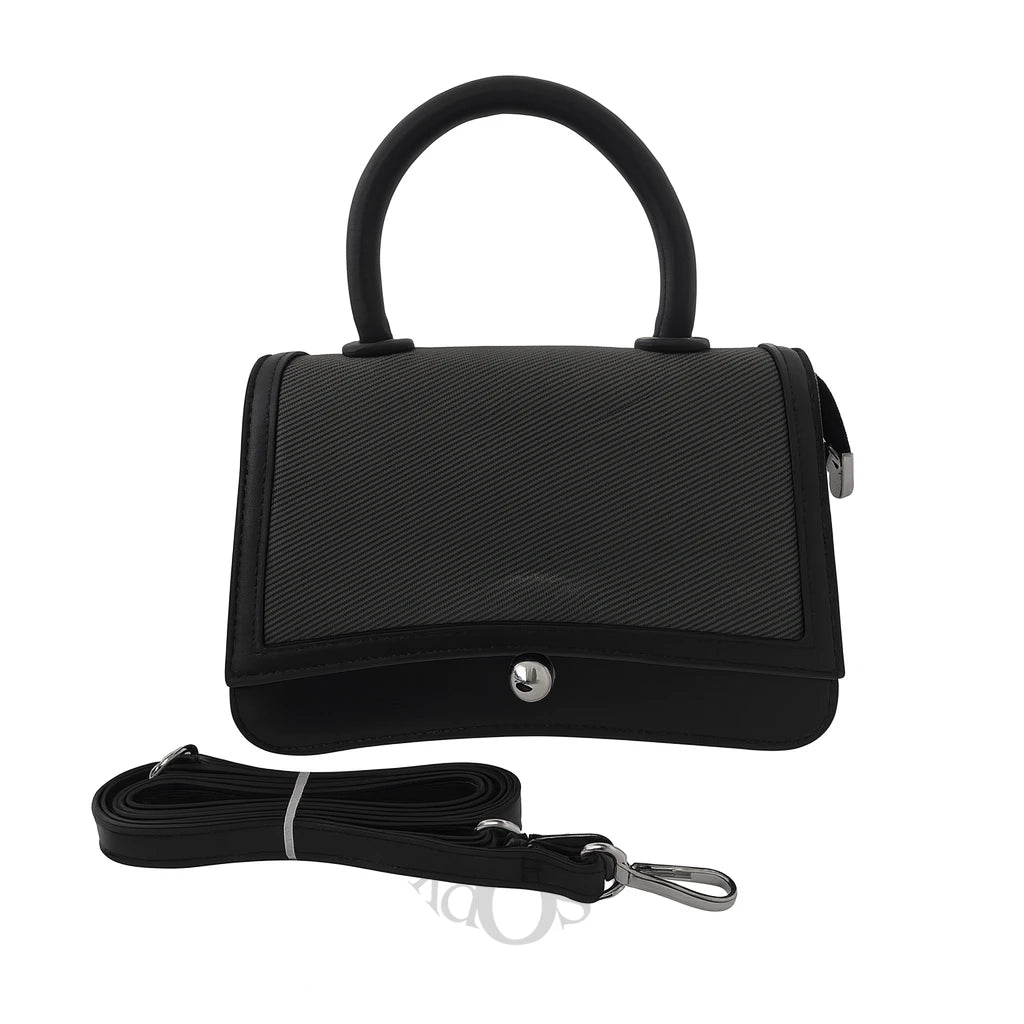 Cartera Elegante con Correa Desmontable – Versatilidad y Estilo