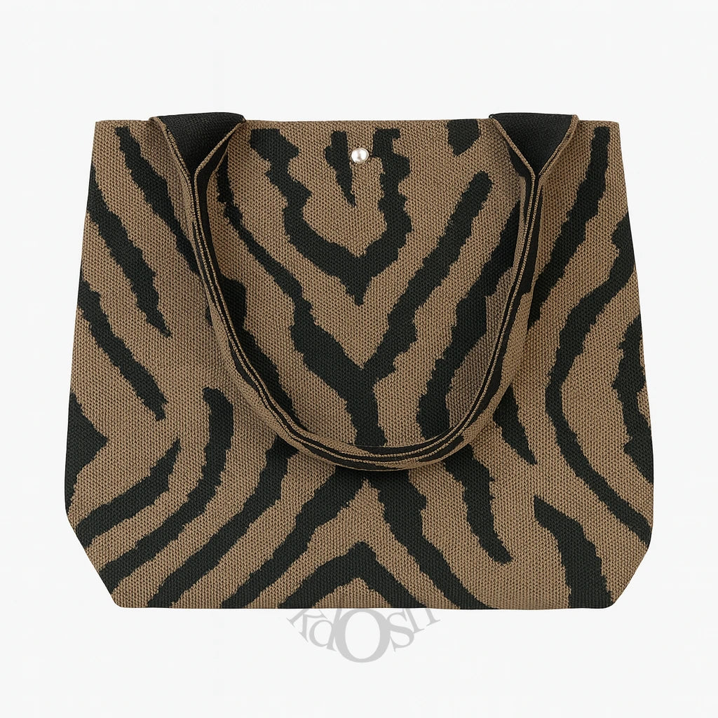 Bolso Estampado en Chevrón – Moderno y Versátil