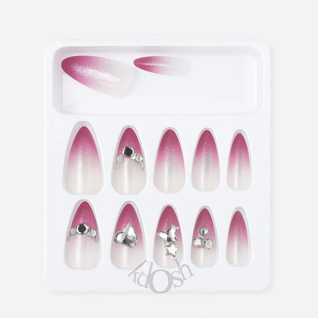 Uñas de Gel a Presión con Detalles de Lujo – Diamantes y Diseños Exclusivos