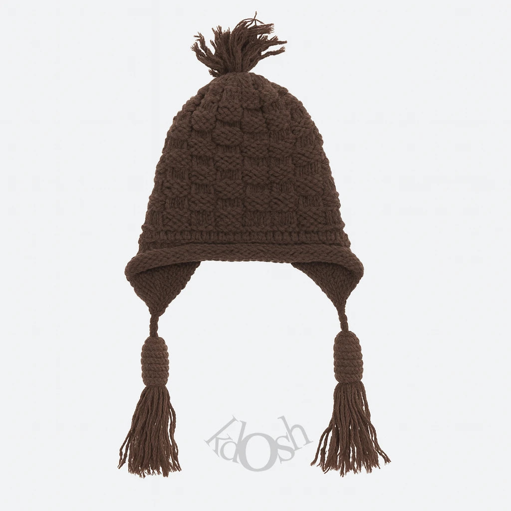 Gorro de Lana con Pompones – Look Chic para Días Fríos