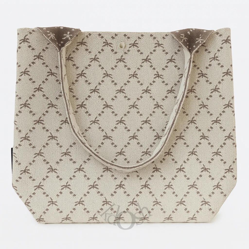 Bolso Estampado en Chevrón – Moderno y Versátil
