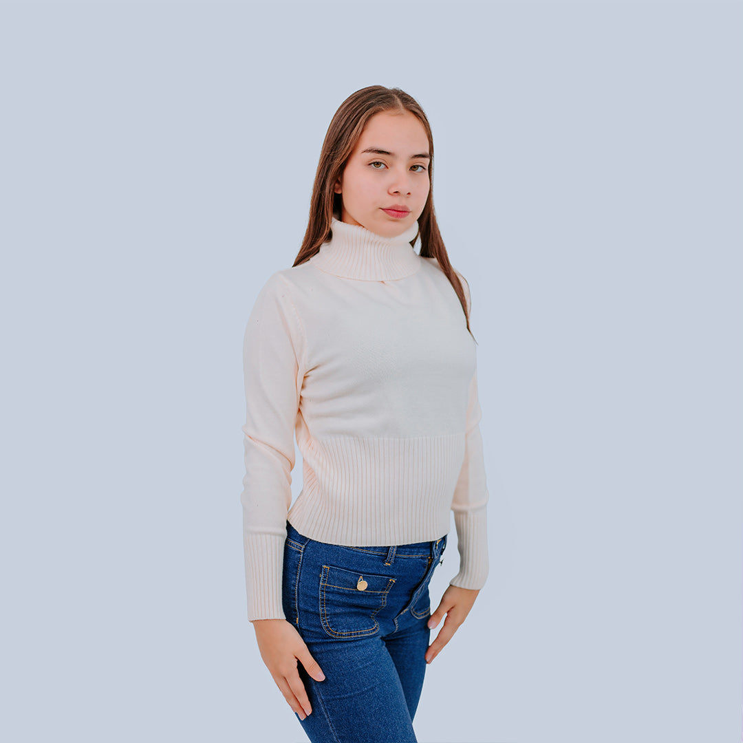 Polera Bremer – Estilo y Comodidad con Mangas Ajustadas