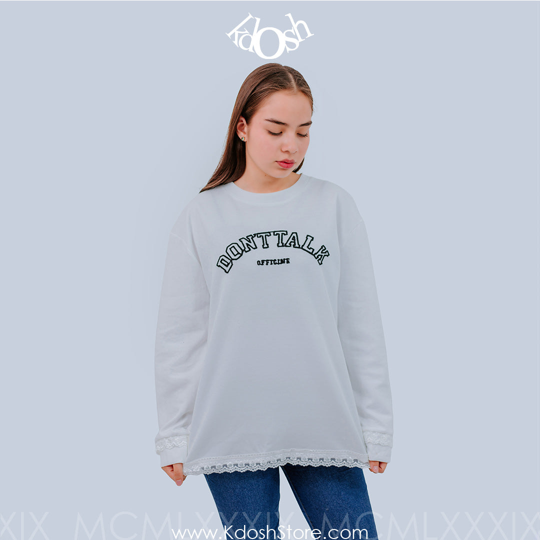 Polera Oversize – Suave con Detalle de Encaje