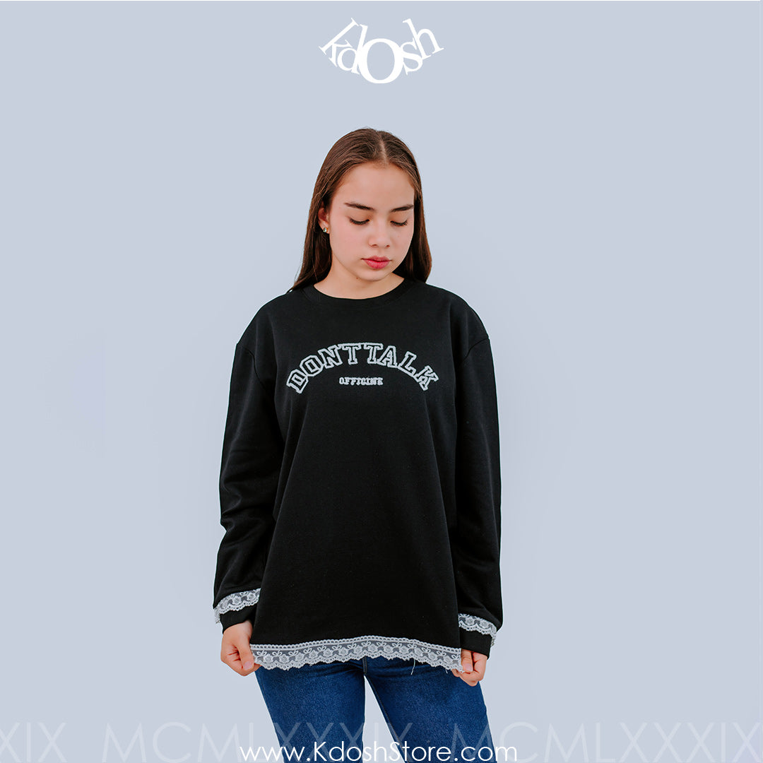 Polera Oversize – Suave con Detalle de Encaje